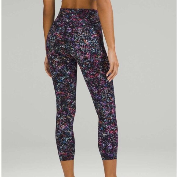 Lululemon Base Pace High-Rise Crop 23" Floral Spray Multi - Picture 6 of 6